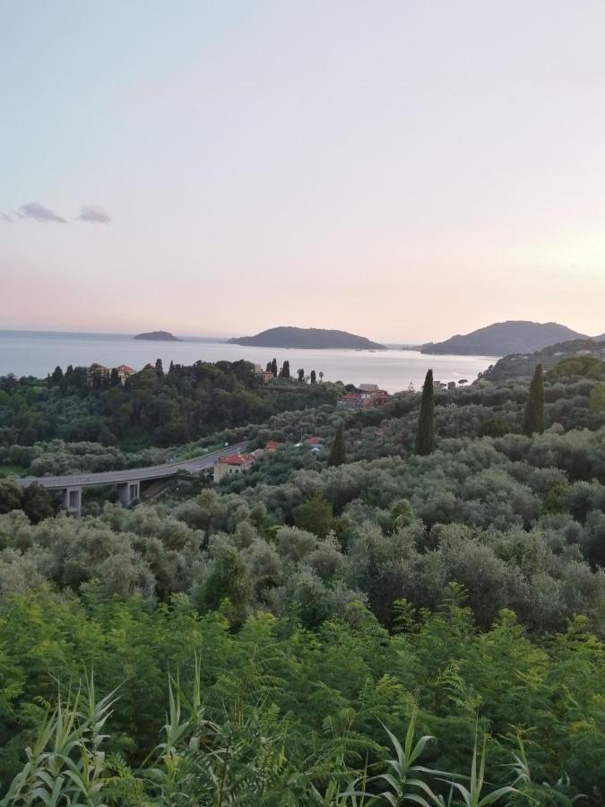 B&B Golfo Dei Poeti Леричі Екстер'єр фото